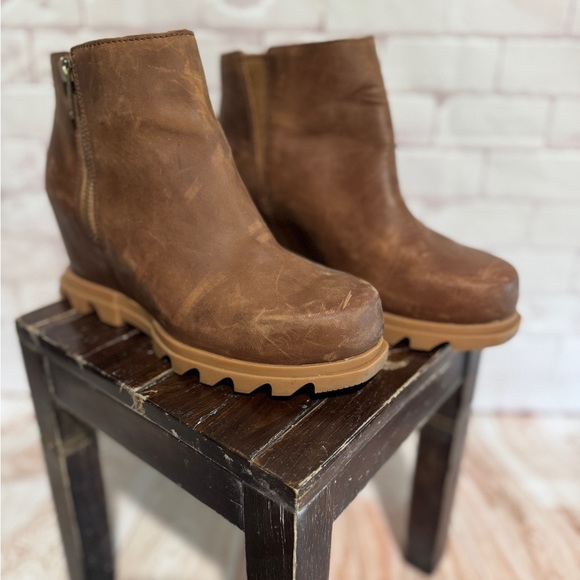 Sorel‎ Brown Suede Wedge Boots NEW NEVER WORN - Picture 1 of 7